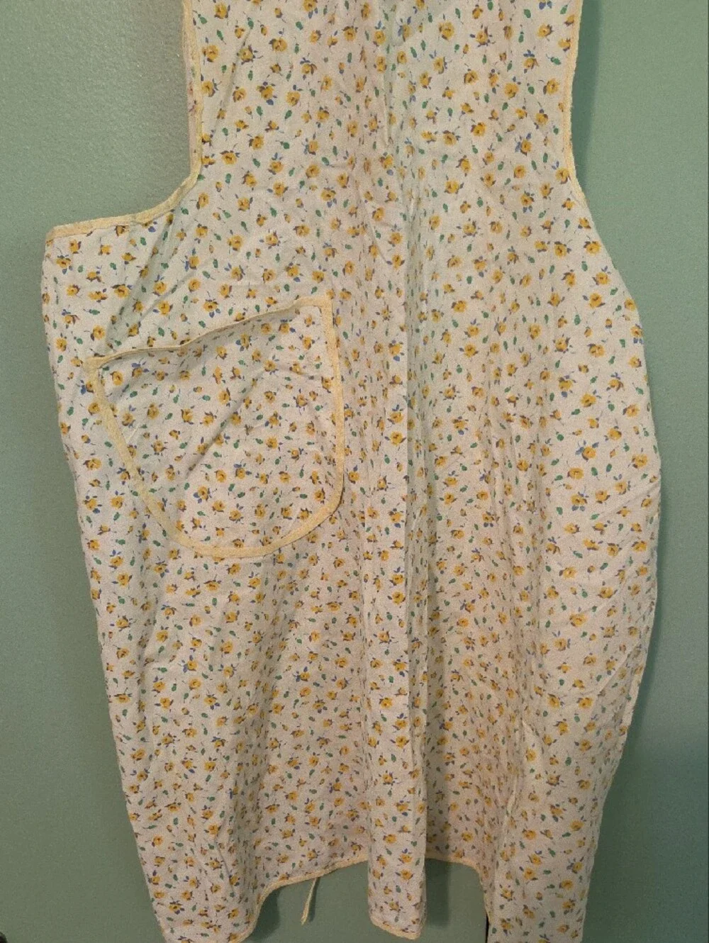 Handmade Vintage Floral Apron White and Yellow